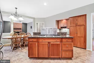 15804 Seurat Dr, North Potomac, MD 20878 - Photo 16