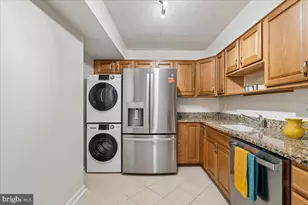 15115 Interlachen Dr, Silver Spring, MD 20906 - Photo 4