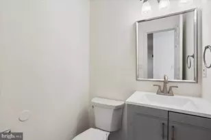 25 Earth Star Pl, Gaithersburg, MD 20878 - Photo 16