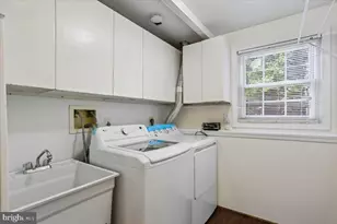 25 Earth Star Pl, Gaithersburg, MD 20878 - Photo 32
