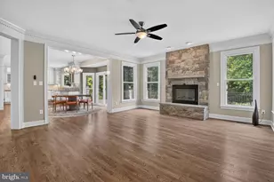 10313 Cavanaugh Ct, Rockville, MD 20850 - Photo 18