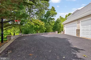 10313 Cavanaugh Ct, Rockville, MD 20850 - Photo 62