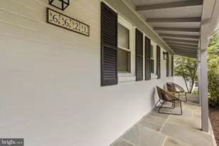 6621 Sulky Ln, North Bethesda, MD 20852 - Photo 2