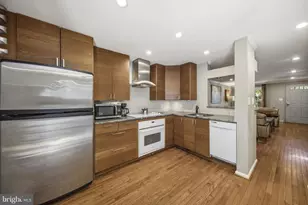 14 Strath Haven, Montgomery Village, MD 20886 - Photo 4