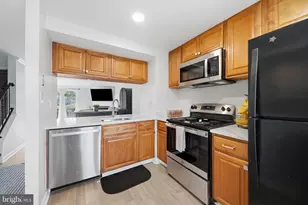 20204 Ravensdale Ct, Gaithersburg, MD 20886 - Photo 4
