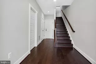 5138 Longstone Way, North Bethesda, MD 20852 - Photo 4