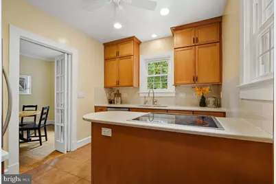 820 Davis Avenue, Takoma Park, MD 20912 - Photo 10