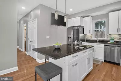 4014 Lawrence Avenue, Kensington, MD 20895 - Photo 10