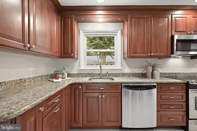 39 Wellesley Circle, Glen Echo, MD 20812 - Photo 14