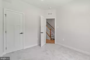 9826 Posterity Ln, Montgomery Village, MD 20886 - Photo 8