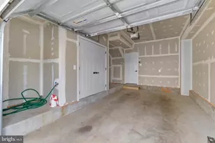 9826 Posterity Ln, Montgomery Village, MD 20886 - Photo 36