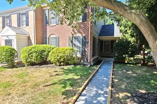 8662 Fountain Valley, Gaithersburg, MD 20886 - Photo 2