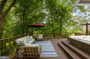 6512 Ridge Dr, Bethesda, MD 20816 - Photo 1