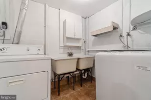 13200 Foxden Dr, Rockville, MD 20850 - Photo 52