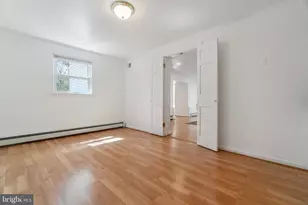 13200 Foxden Dr, Rockville, MD 20850 - Photo 50