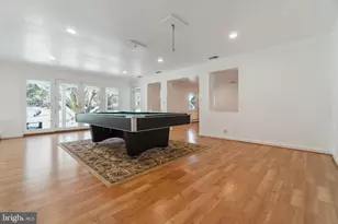 13200 Foxden Dr, Rockville, MD 20850 - Photo 46