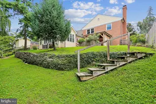 7038 Wolftree Ln, North Bethesda, MD 20852 - Photo 14