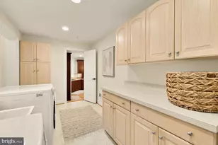 5601 Vernon Pl, Bethesda, MD 20817 - Photo 14