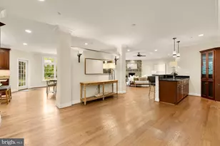 5601 Vernon Pl, Bethesda, MD 20817 - Photo 8