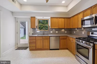 101 Charles Street, Rockville, MD 20850 - Photo 10