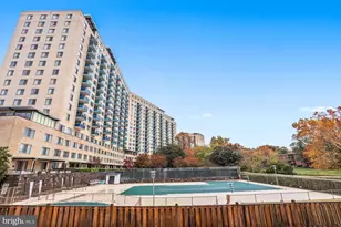 10401 Grosvenor Pl, Rockville, MD 20852 - Photo 40