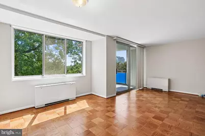 10401 Grosvenor Place #511, Rockville, MD 20852 - Photo 18