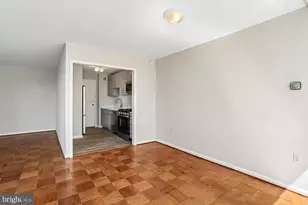 10401 Grosvenor Pl, Rockville, MD 20852 - Photo 20