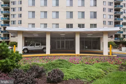 10401 Grosvenor Place #511, Rockville, MD 20852 - Photo 42