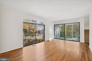 10855 Deborah Dr, Potomac, MD 20854 - Photo 4