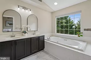 12928 Boggy Trail Way, Germantown, MD 20876 - Photo 34