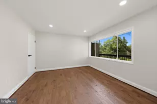 7400 Lakeview Dr, Bethesda, MD 20817 - Photo 6