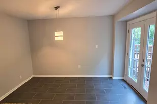 1353 Templeton Pl, Rockville, MD 20852 - Photo 6