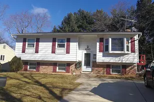 1010 Julian Pl, Rockville, MD 20852 - Photo 2