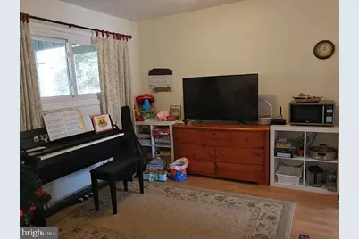 1010 Julian Place, Rockville, MD 20852 - Photo 4