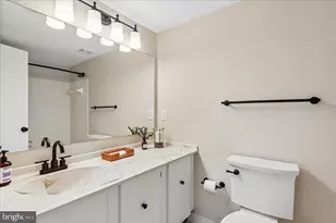 7425 Democracy Blvd, Bethesda, MD 20817 - Photo 16