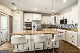 121 Copley Cir, Gaithersburg, MD 20878 - Photo 16