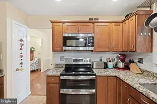 3605 Stoney Castle St, Olney, MD 20832 - Photo 12