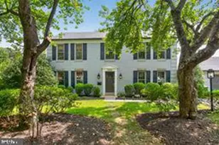 9209 Fernwood Rd, Bethesda, MD 20817 - Photo 1