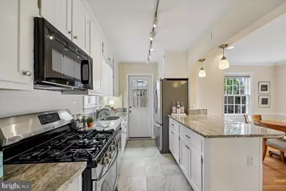 5805 Roosevelt Street, Bethesda, MD 20817 - Photo 12