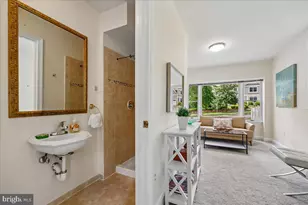 5805 Roosevelt St, Bethesda, MD 20817 - Photo 18