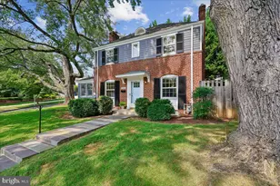 5805 Roosevelt St, Bethesda, MD 20817 - Photo 2