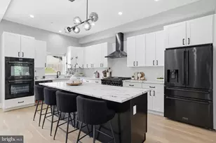 7121 W Greenvale Pkwy, Chevy Chase, MD 20815 - Photo 8