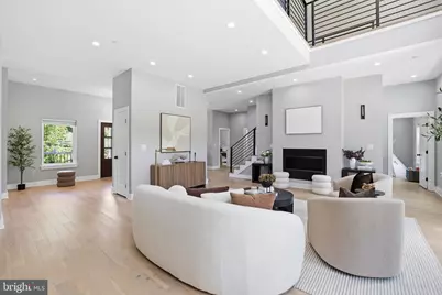 7121 W Greenvale Parkway, Chevy Chase, MD 20815 - Photo 6