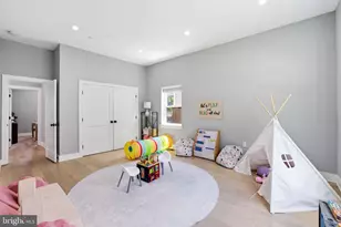 7121 W Greenvale Pkwy, Chevy Chase, MD 20815 - Photo 24