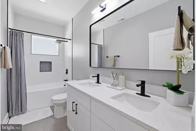 7121 W Greenvale Parkway, Chevy Chase, MD 20815 - Photo 32