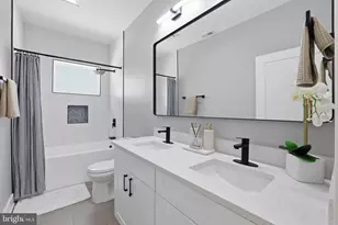 7121 W Greenvale Pkwy, Chevy Chase, MD 20815 - Photo 32