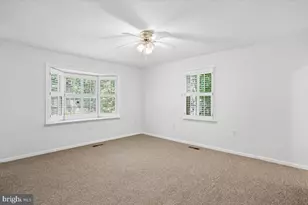1038 Carnation Dr, Rockville, MD 20850 - Photo 14