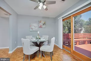 214 Pender Pl, Rockville, MD 20850 - Photo 8