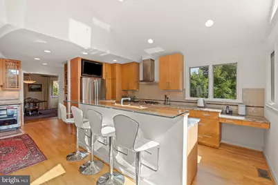 9219 Levelle Drive, Chevy Chase, MD 20815 - Photo 8