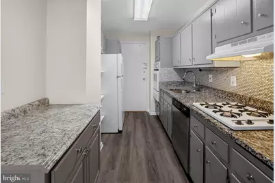 10401 Grosvenor Place #406, Rockville, MD 20852 - Photo 4